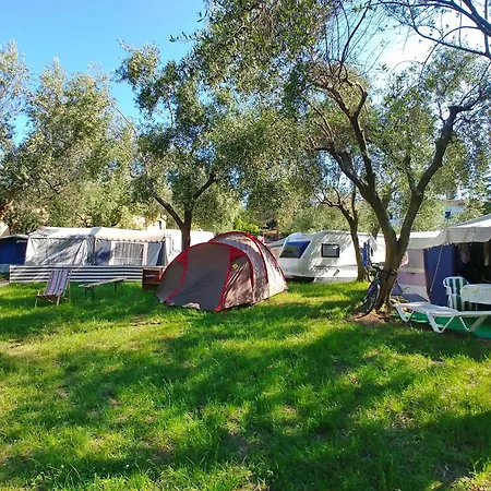 Adria - Pitches Kamp *